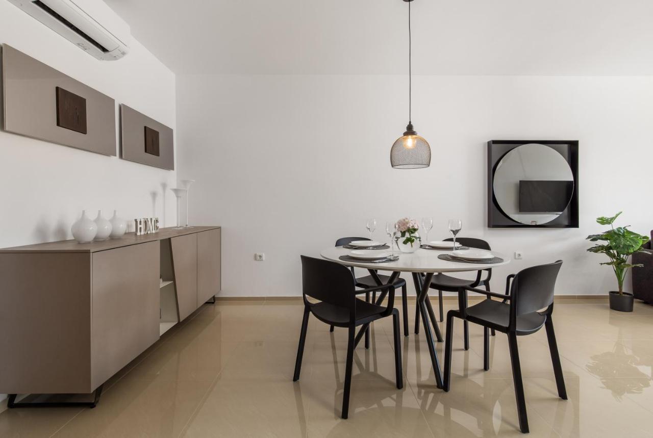Apartment Val Pjescana Uvala Exteriör bild